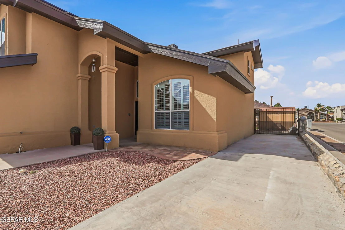 Photo of 12425 TIERRA CIPRES Drive