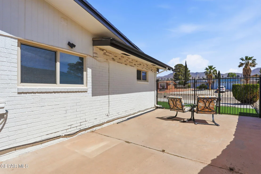 Photo of 309 RIO VERDE Drive