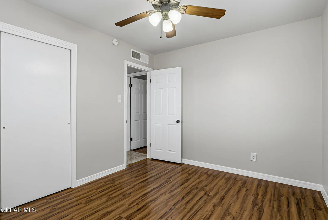 Photo of 5708 LEXINGTON Drive