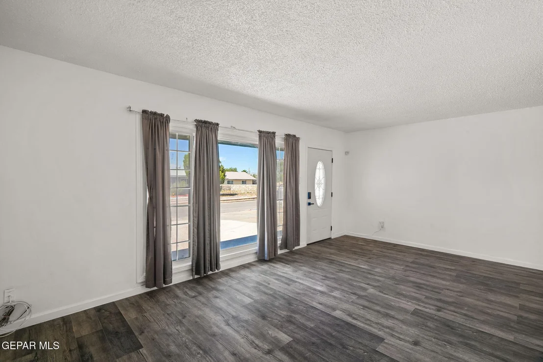 Photo of 7609 VERONA Circle