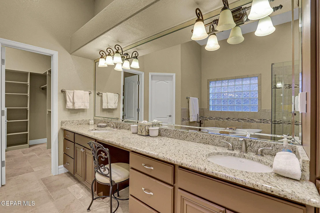 Photo of 5567 Buckley Drive
