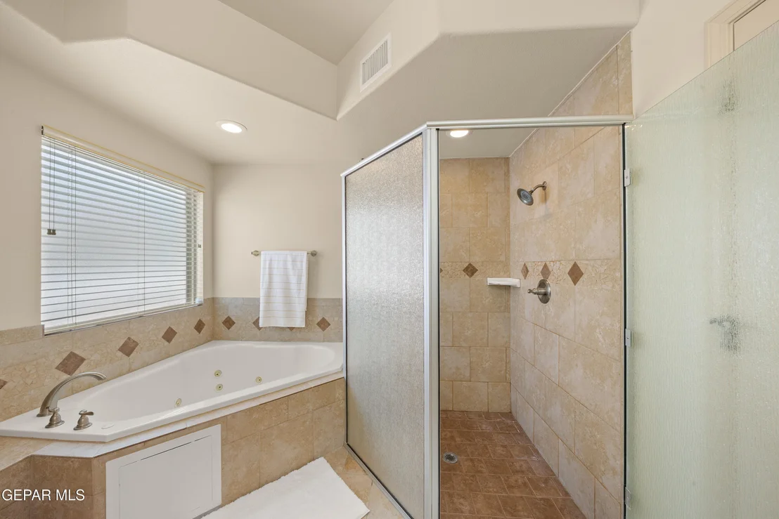 Photo of 7250 LONGSPUR Drive