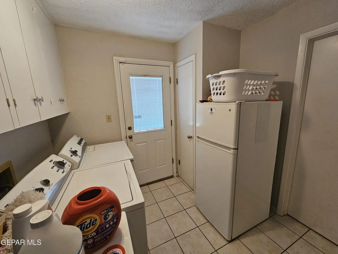 Photo of 800 N G Avenue N