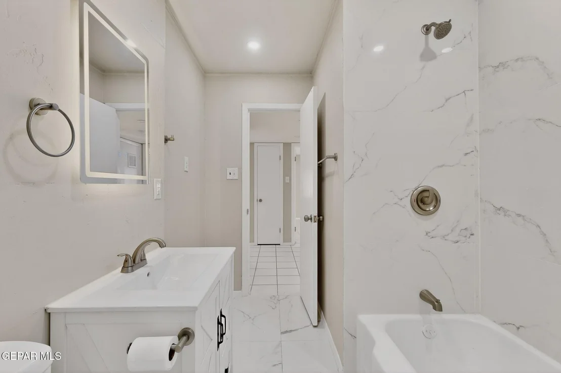Photo of 1515 DENNIS Circle
