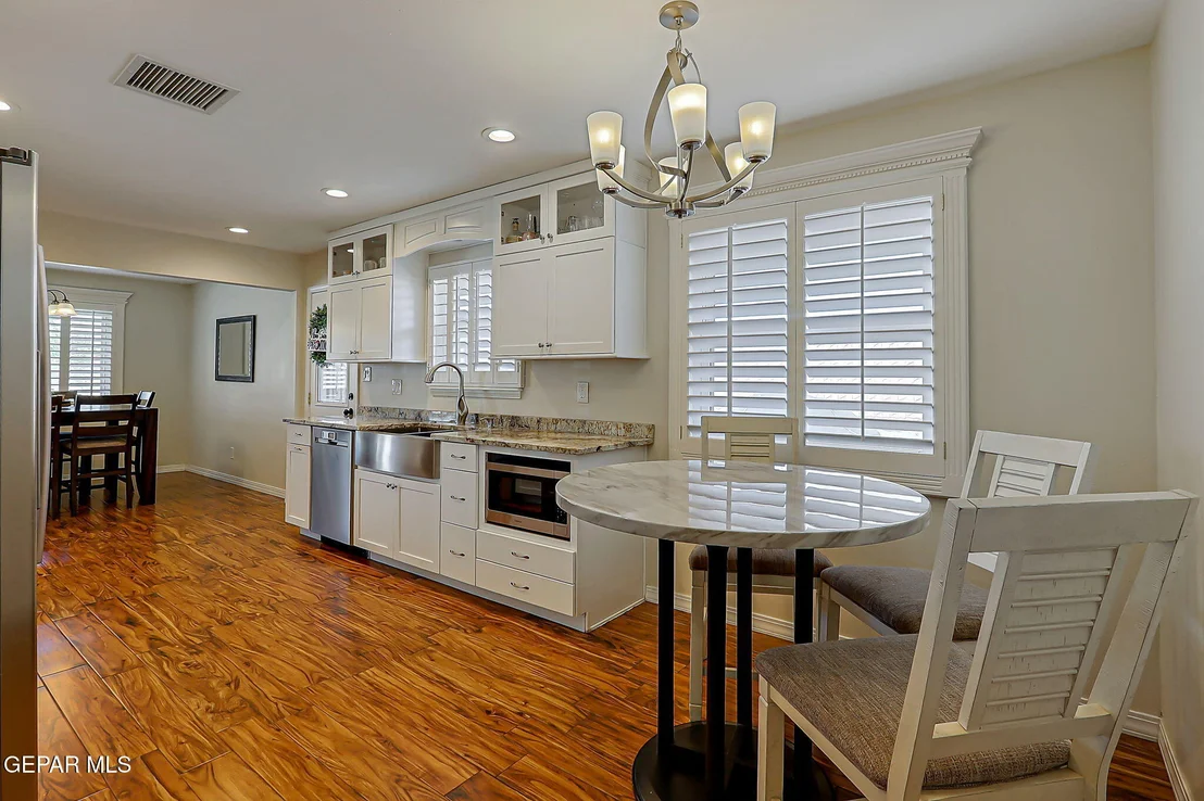Photo of 9012 SHAVER Drive