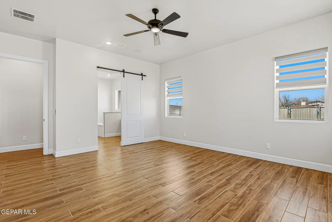Photo of 12329 SUGDEN Road