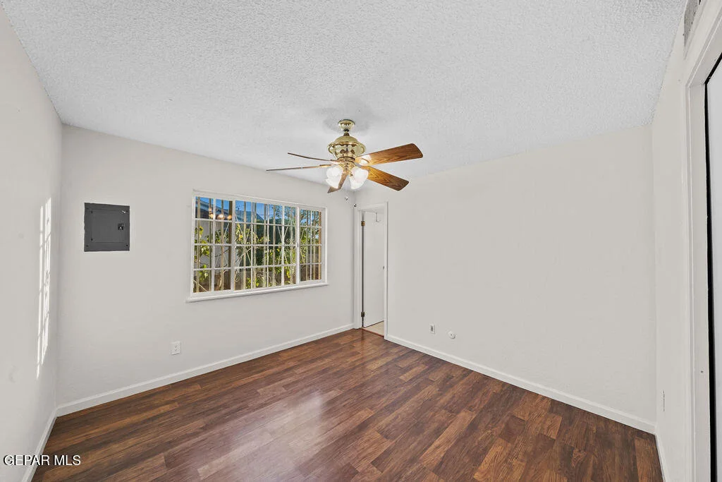 Photo of 220 PYRITE Drive