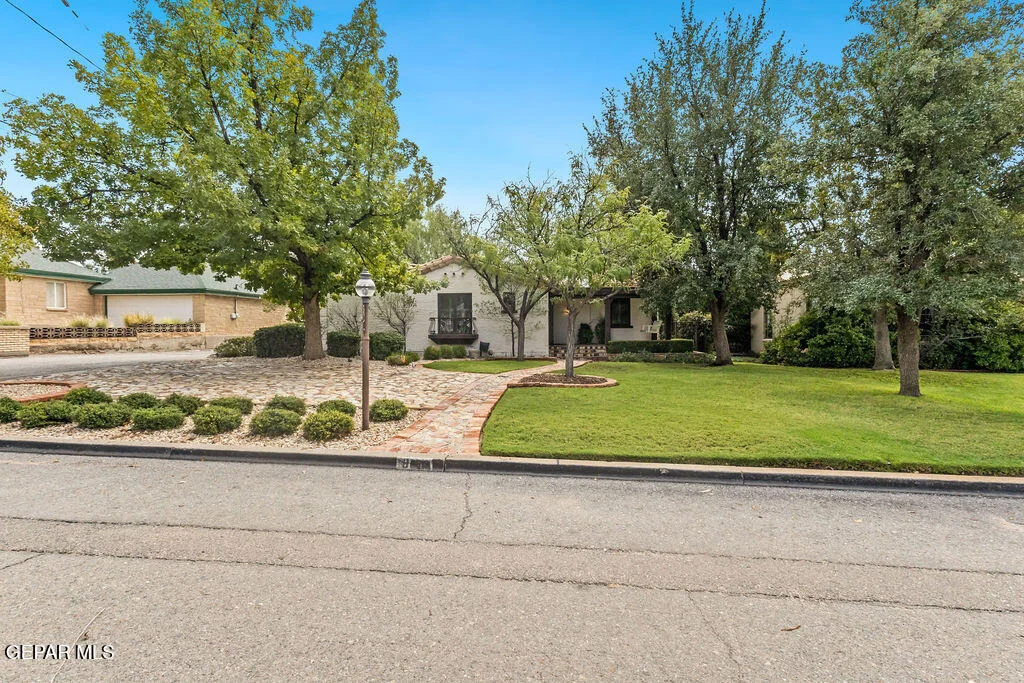 Photo of 808 BLANCHARD Avenue