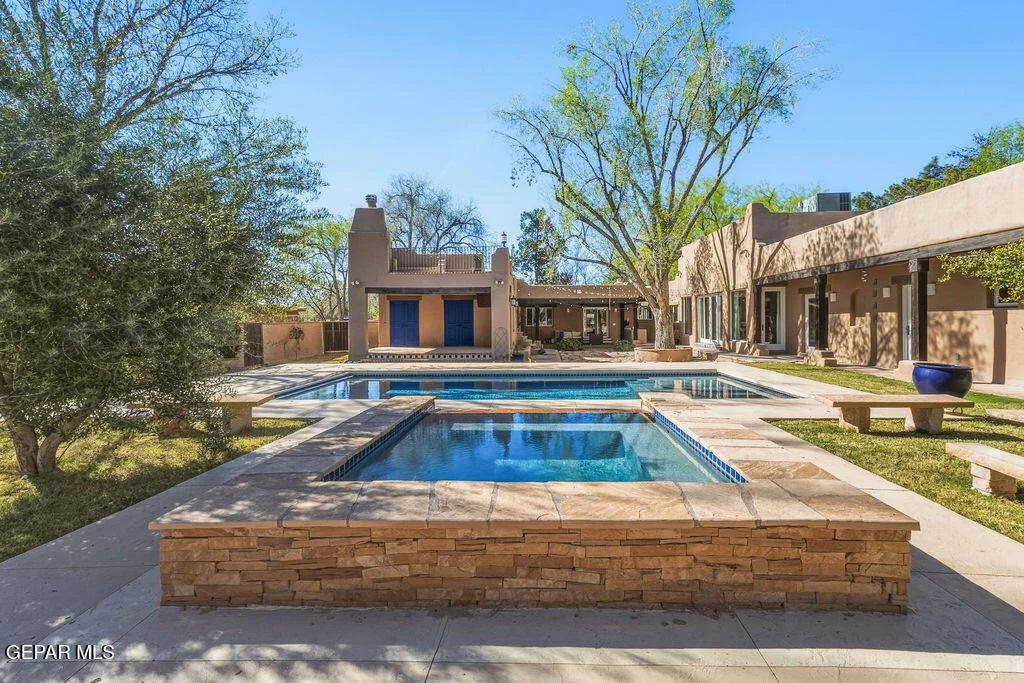 Photo of 300 ROSEMONT Drive