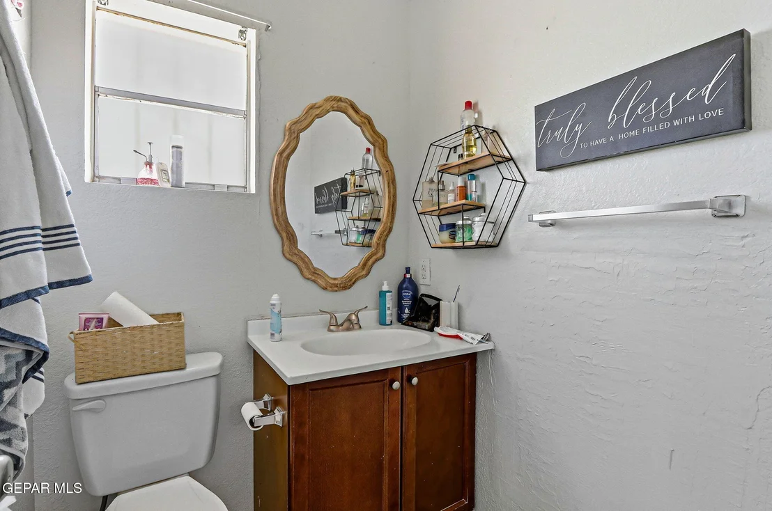 Photo of Unit 2 at 1530 Common Drive