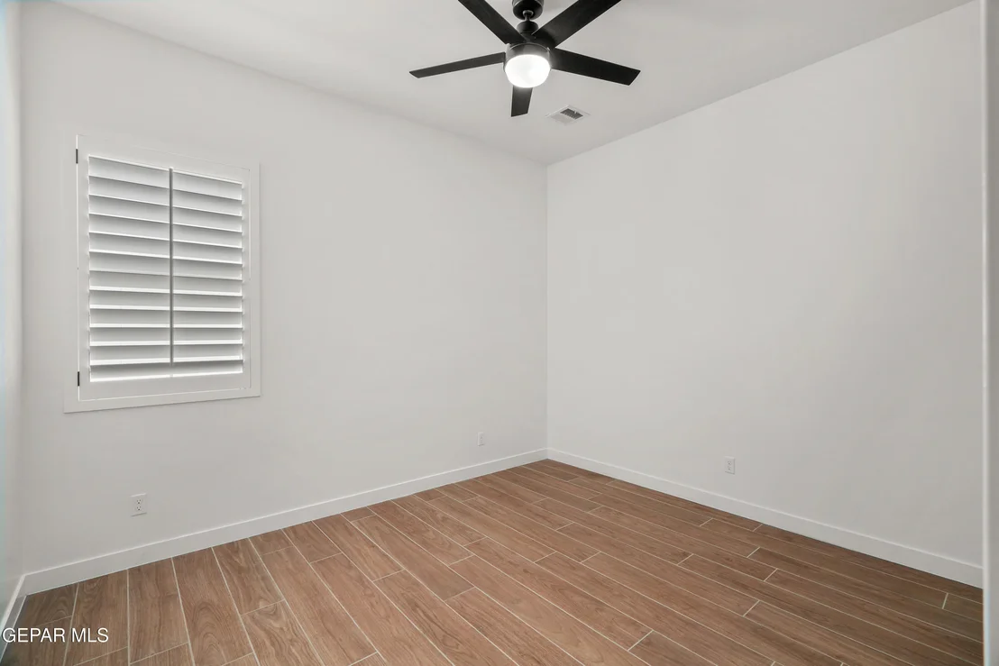 Photo of 15052 Laura Lane
