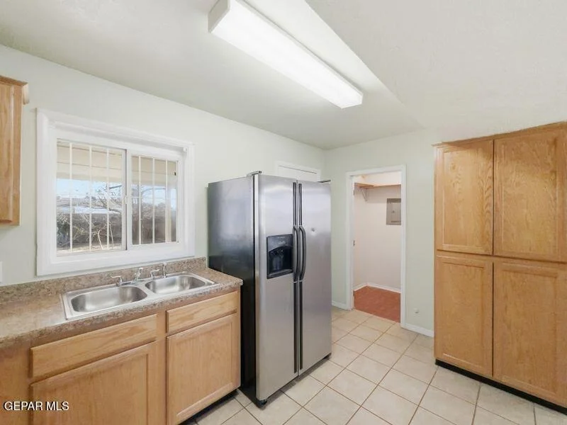 Photo of 6404 MOHAWK Avenue