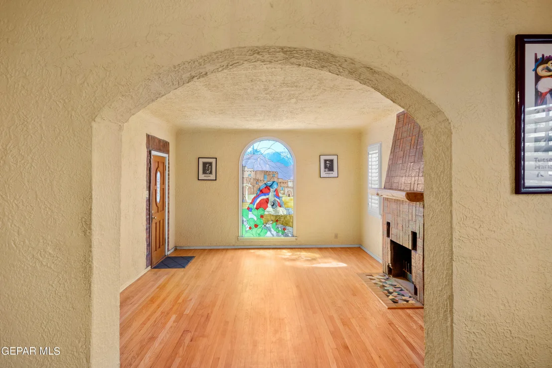 Photo of 515 GREGORY Avenue