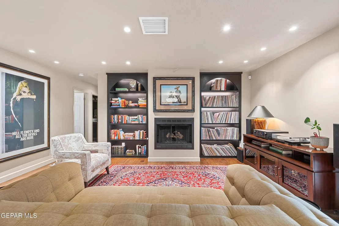 Photo of 3931 FLAMINGO Drive