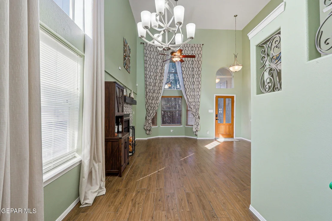 Photo of 10908 NORTHVIEW Drive