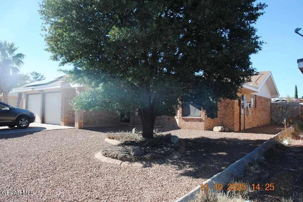 Photo of 5851 Devontry Drive