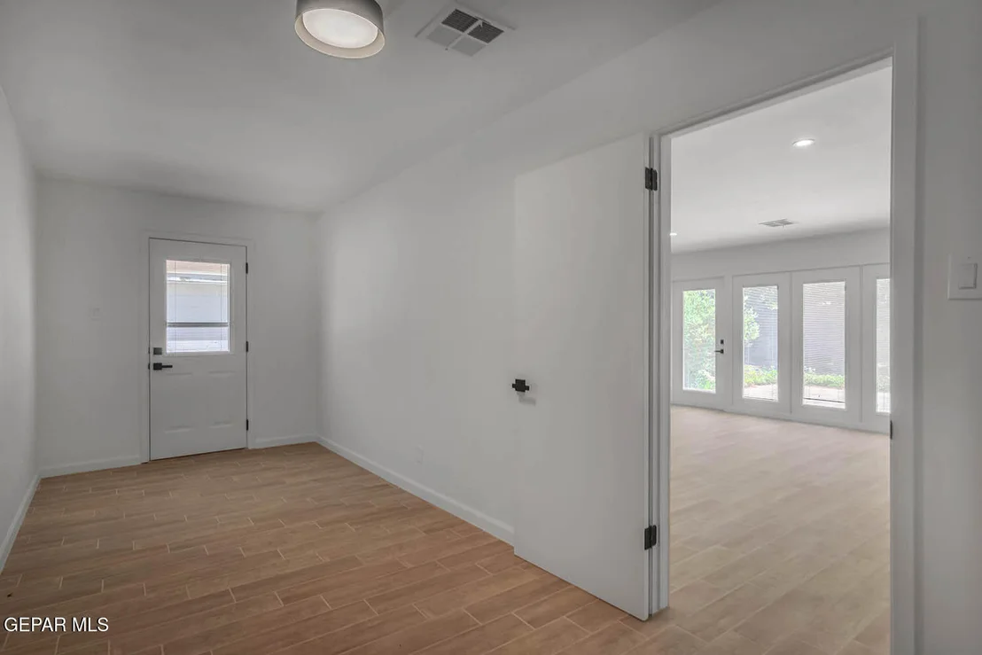 Photo of 730 MONTCLAIR Drive