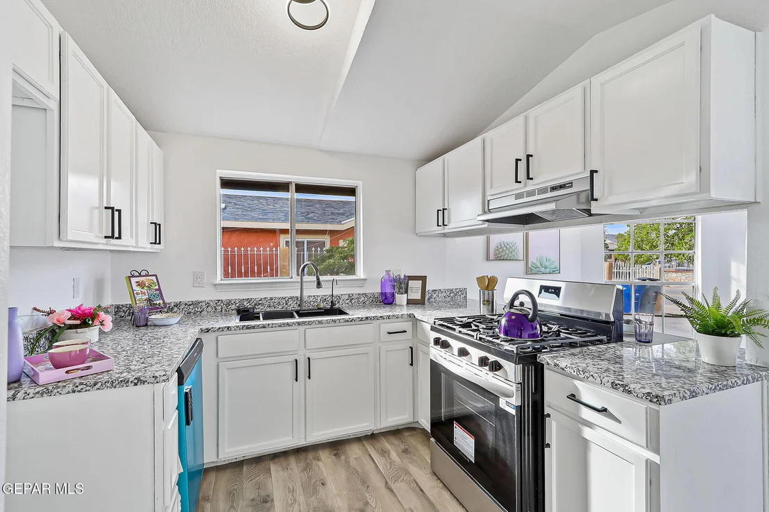Photo of 8433 INDEPENDENCE Drive