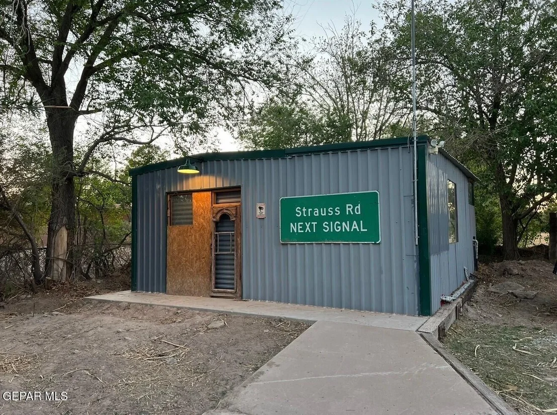 Photo of 4015 EMORY Road