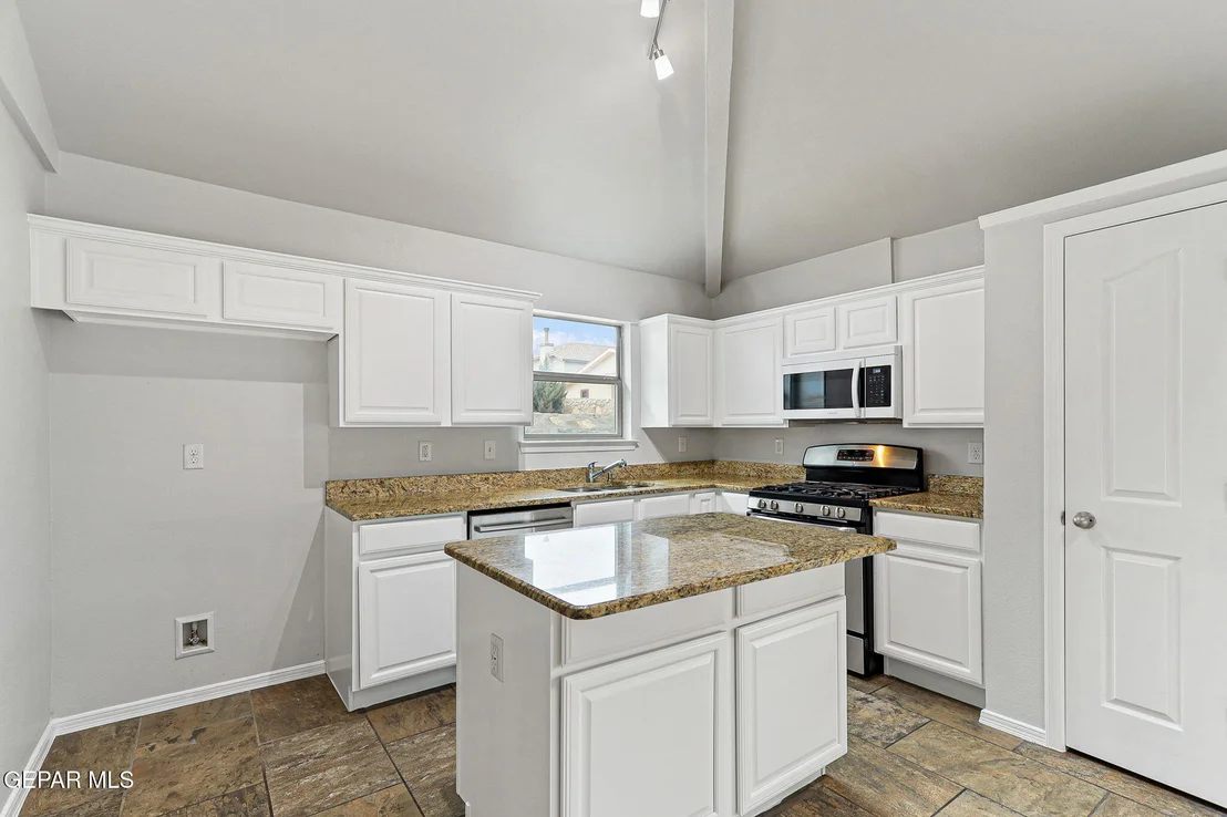 Photo of 4945 SILVER RANCH Avenue