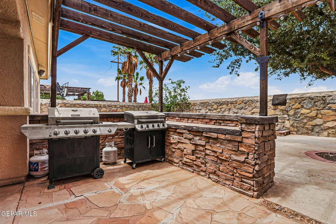 Photo of 3065 TIERRA NORA Drive