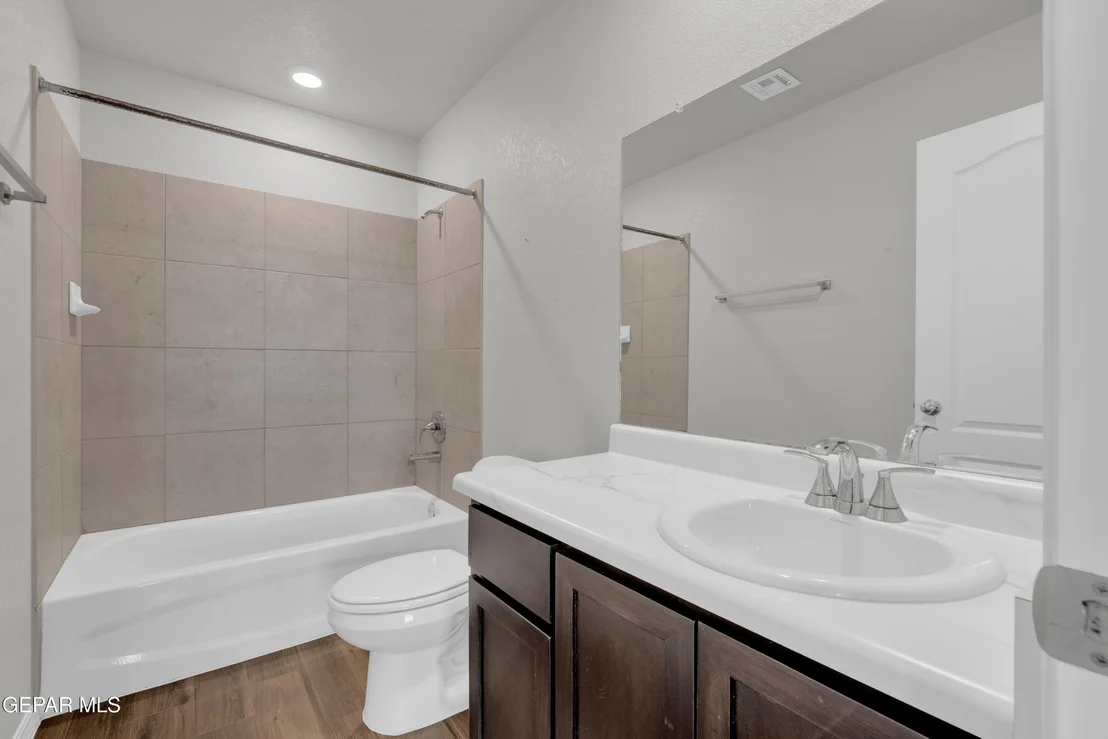 Photo of 1069 WHITEBRUSH Road