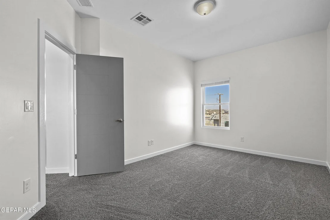 Photo of 12705 PERSISTENCE Avenue