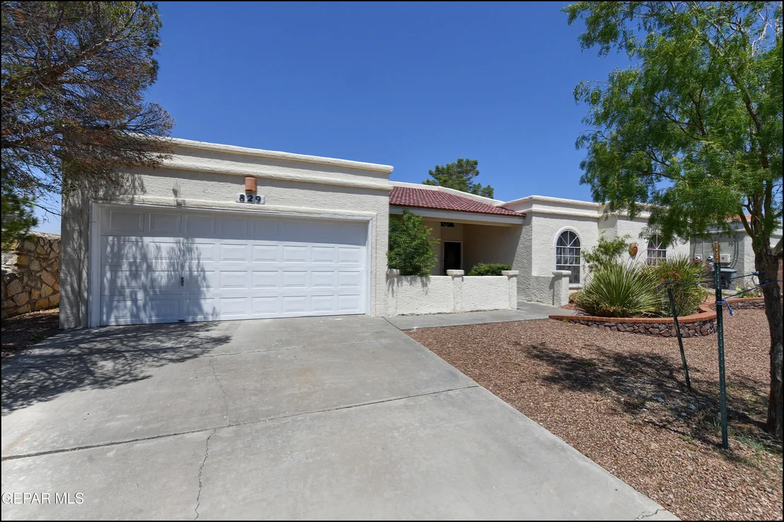Photo of 829 DULCE TIERRA Drive