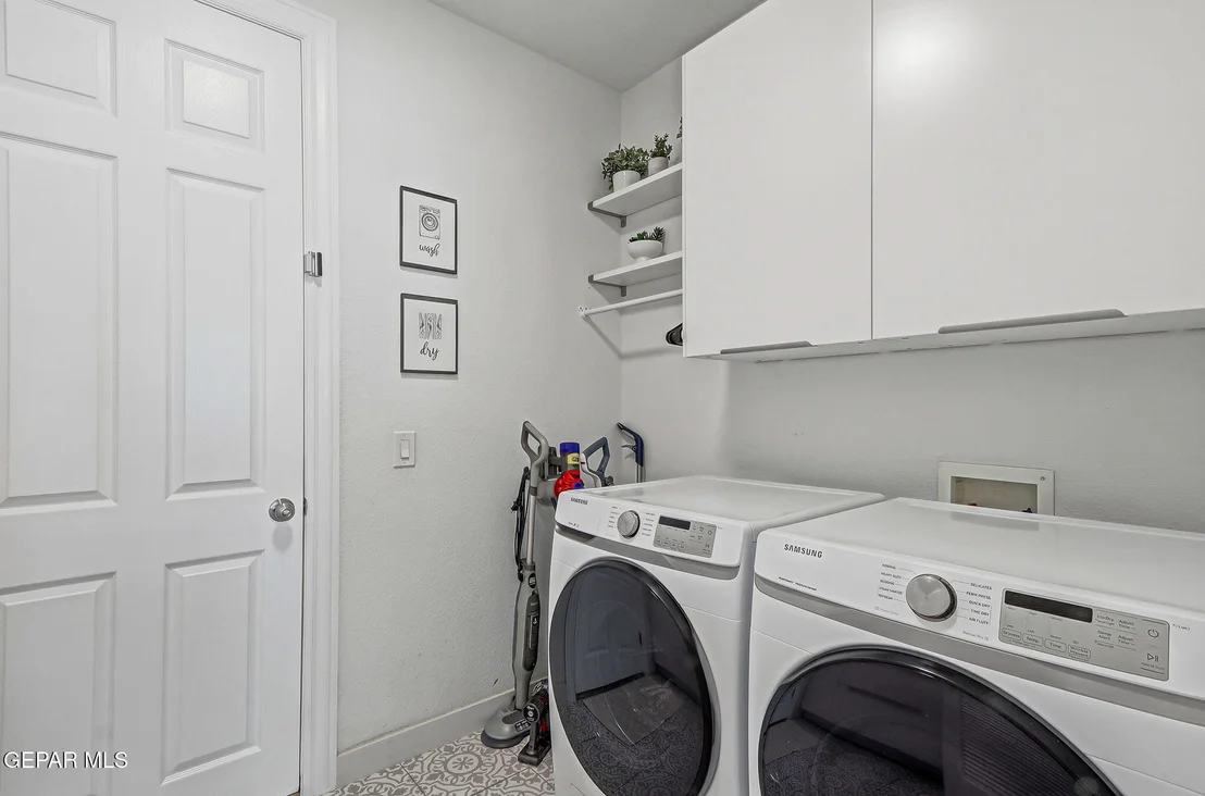 Photo of 6325 FRANKLIN RED Drive