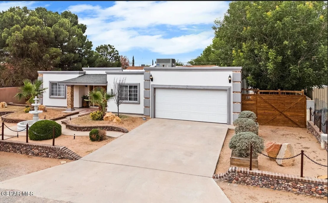 Photo of 731 PLAZER Place