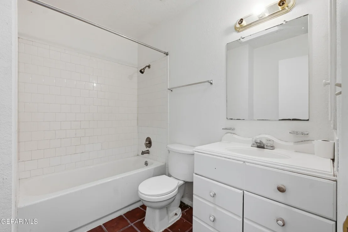 Photo of 1530 BOB SMITH Drive