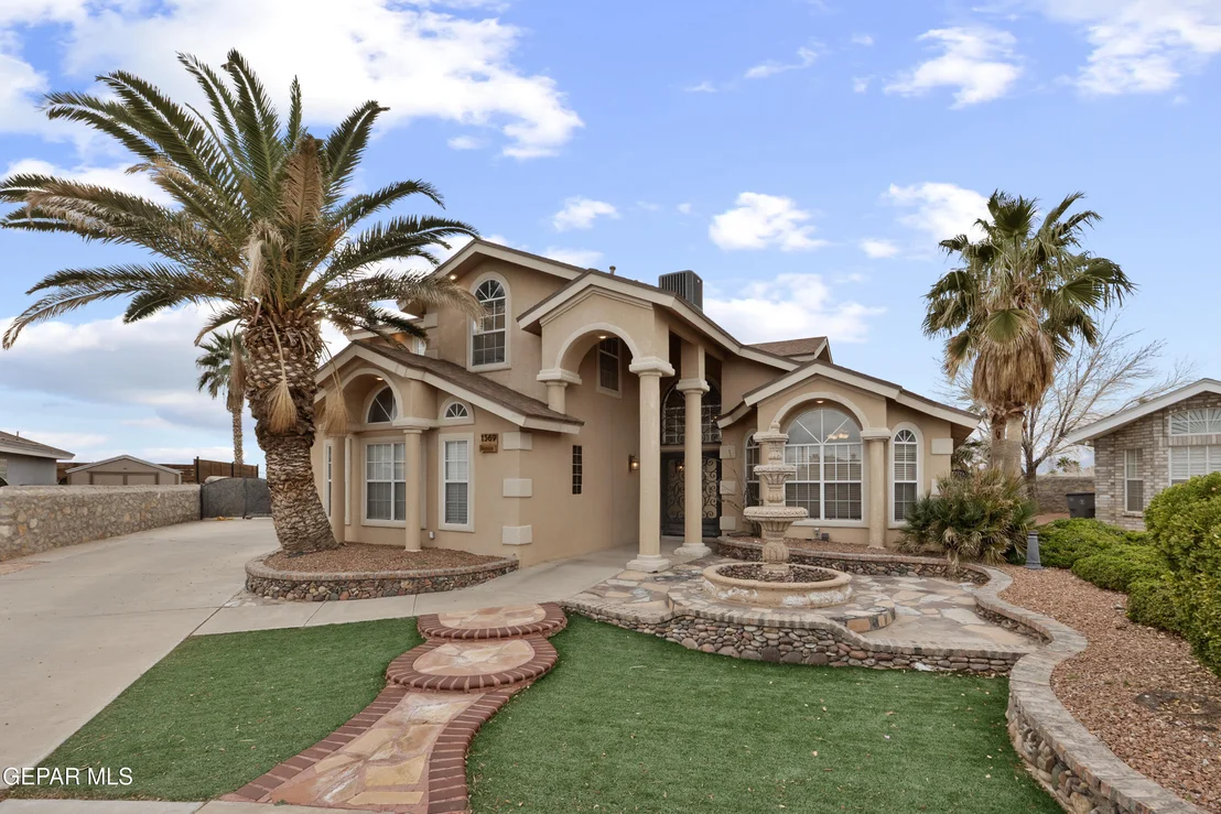 Photo of 1369 LUZ CARPIO Way