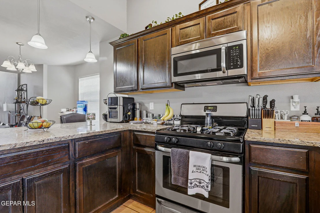 Photo of 7128 LONG MEADOW Drive