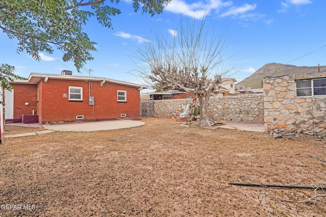 Photo of 3517 THOMASON Avenue