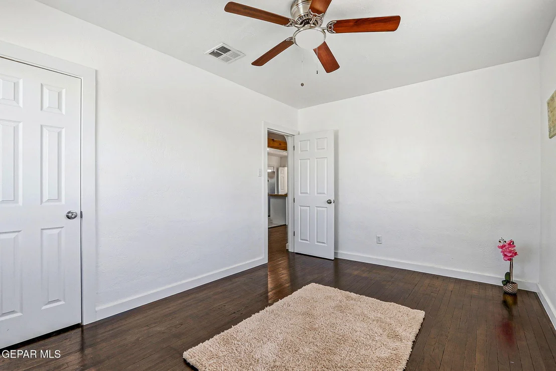 Photo of 228 WOOLDRIDGE Drive