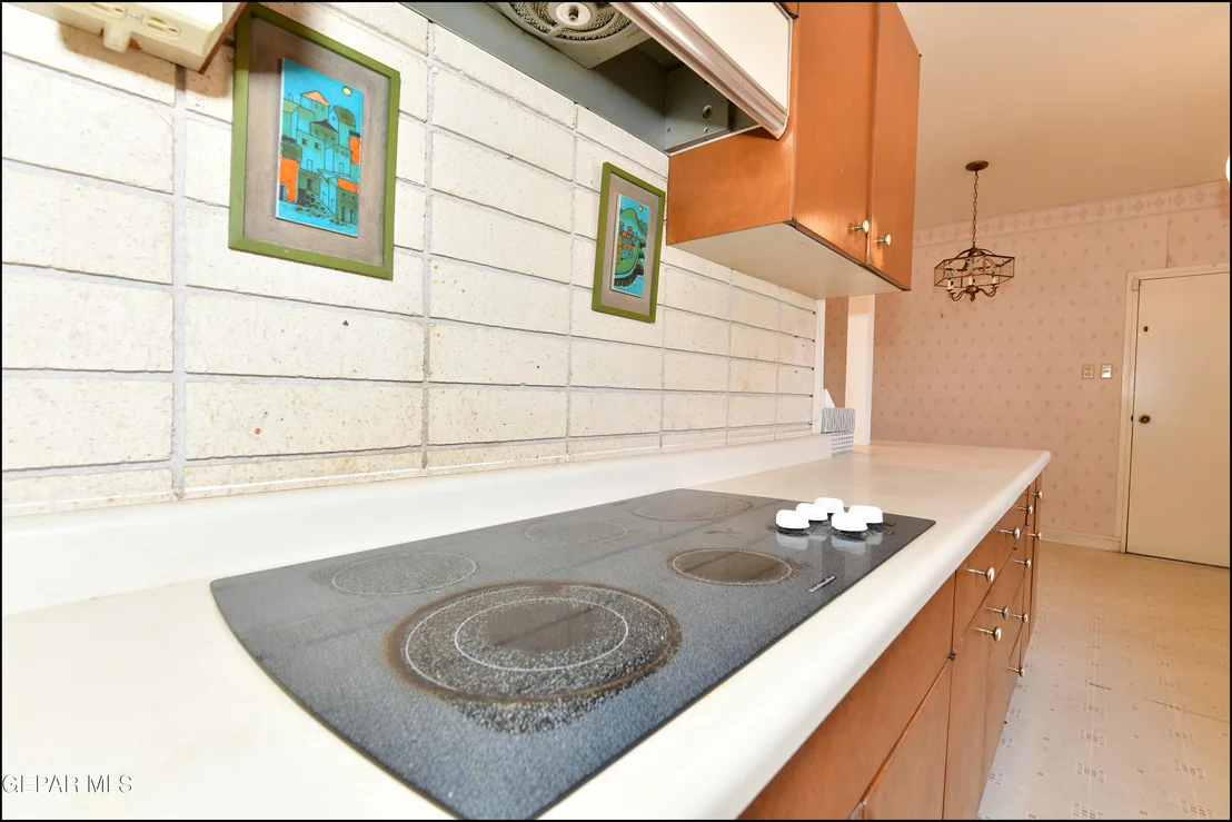 Photo of 9525 DESERT RIDGE Drive