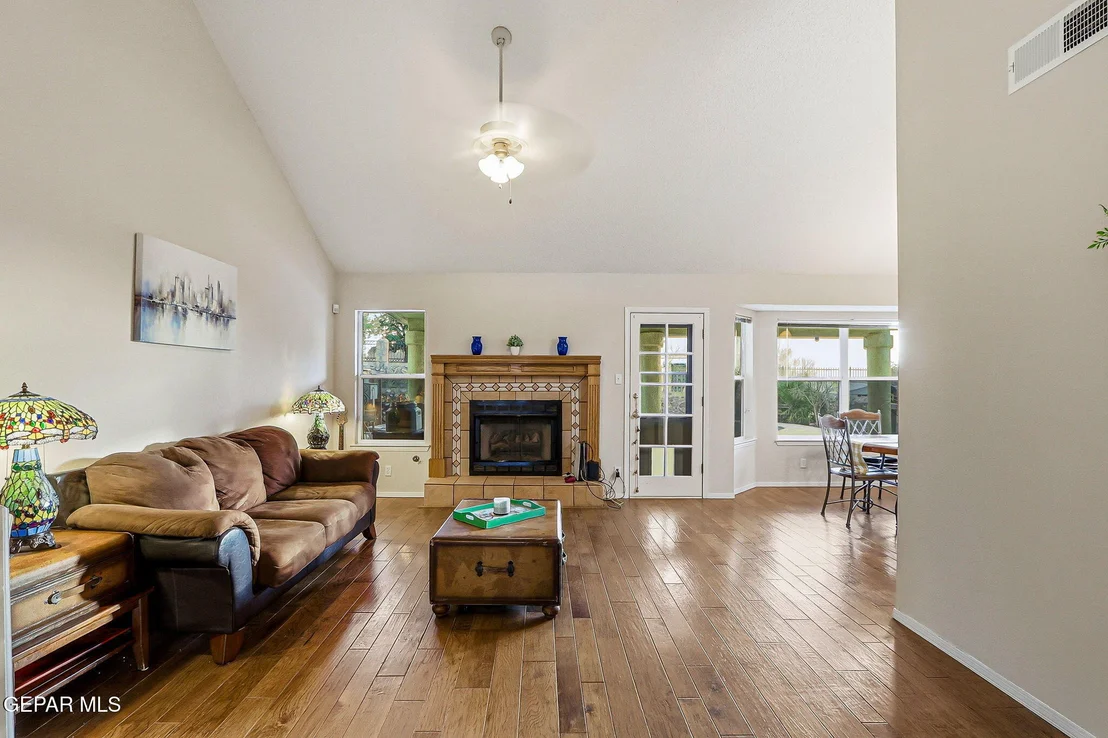 Photo of 6092 LOS SIGLOS Drive