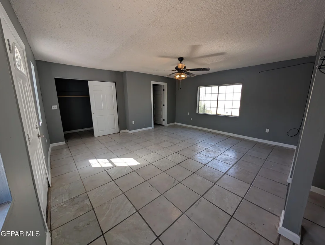 Photo of 1263 Root Place