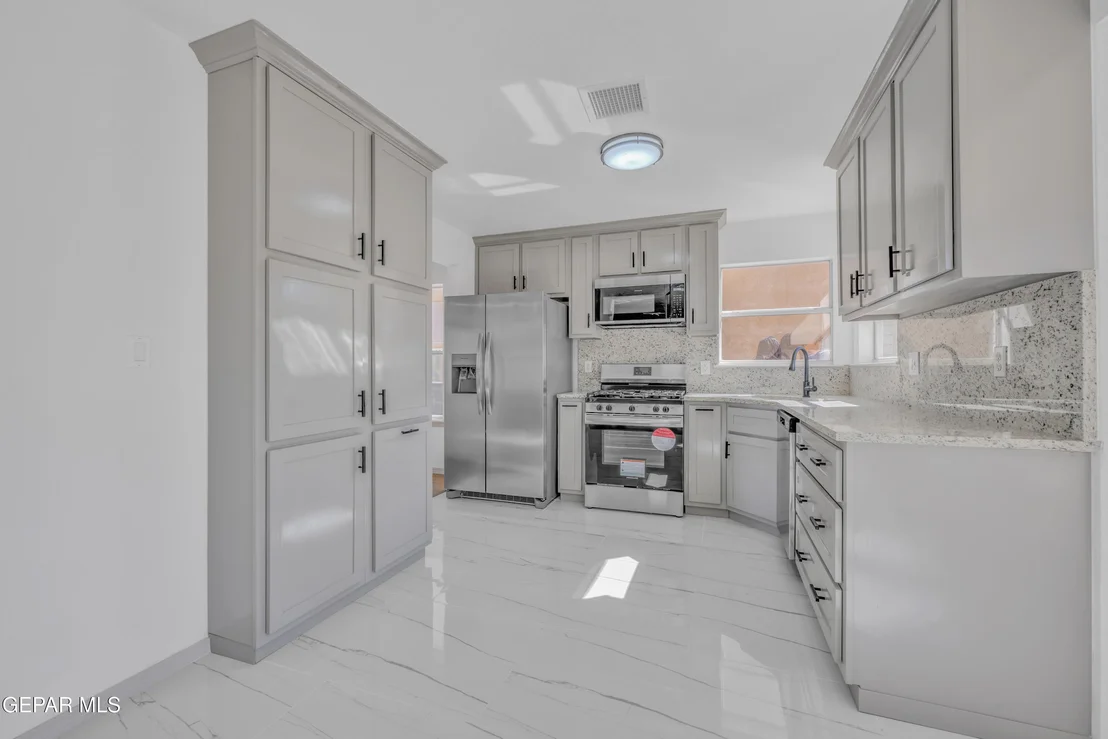 Photo of 12608 SETTING SUN Drive