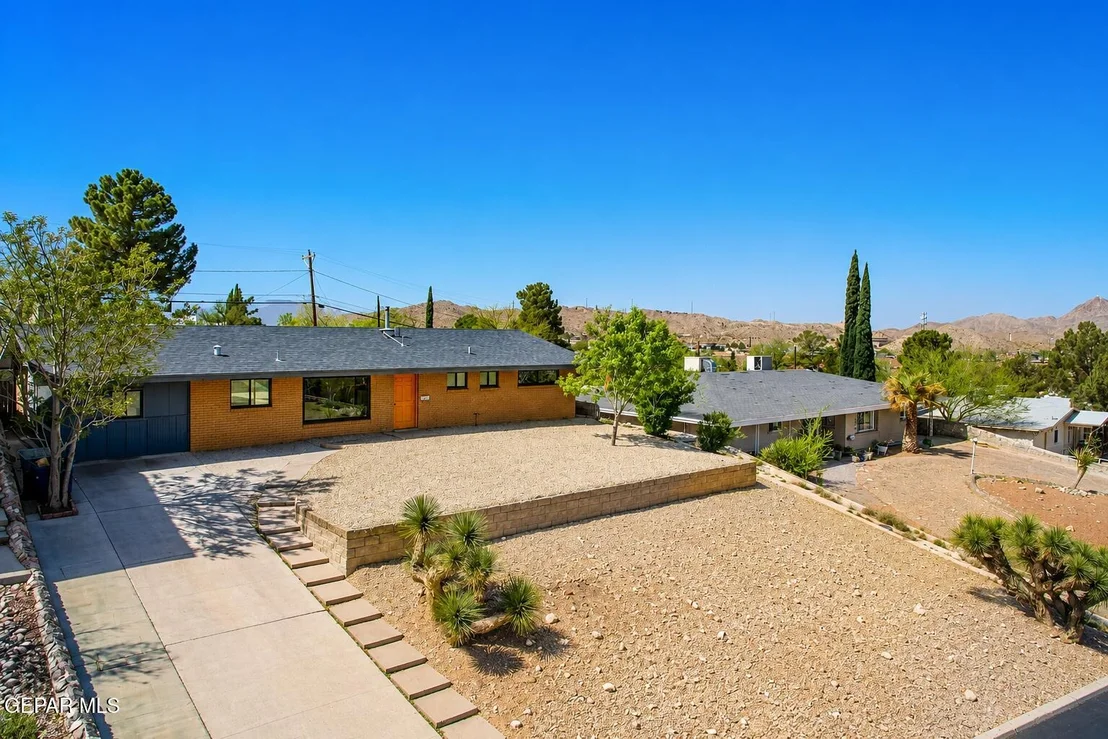 Photo of 814 GALLOWAY Drive