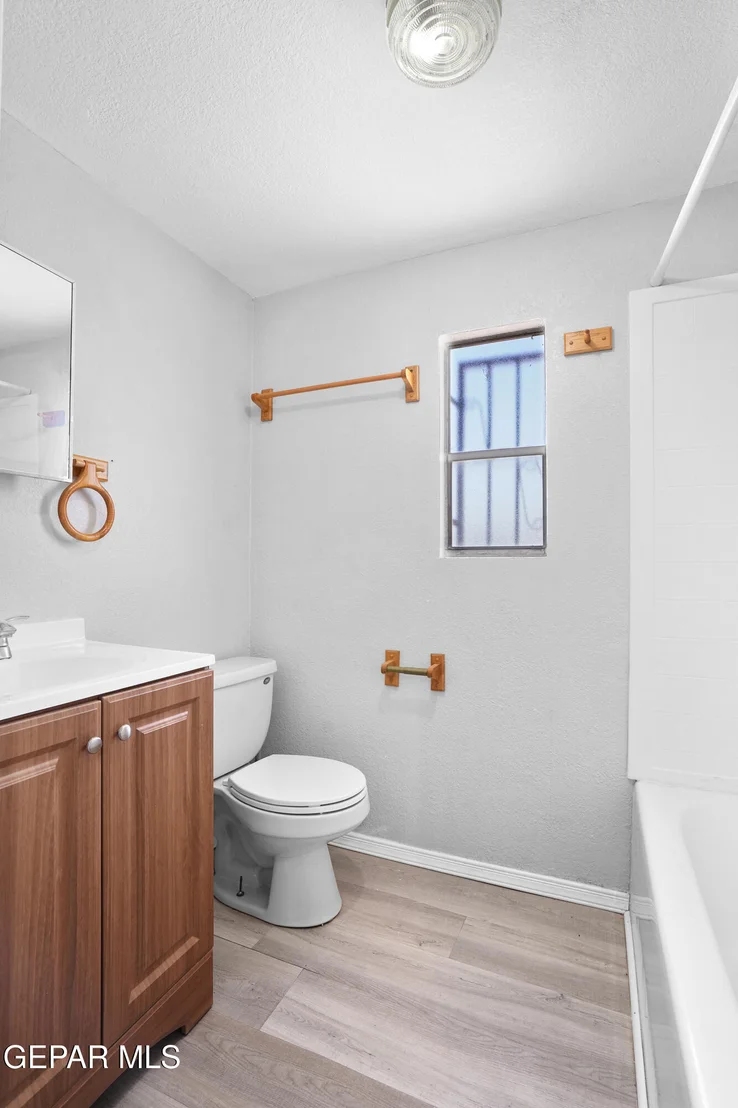 Photo of 300 RUFFIAN Way