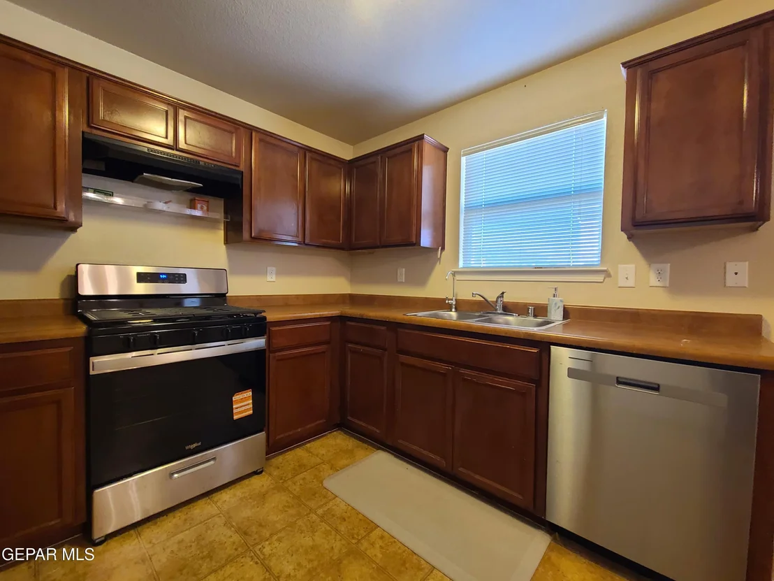 Photo of 11661 OCHRE BLUFF Lane