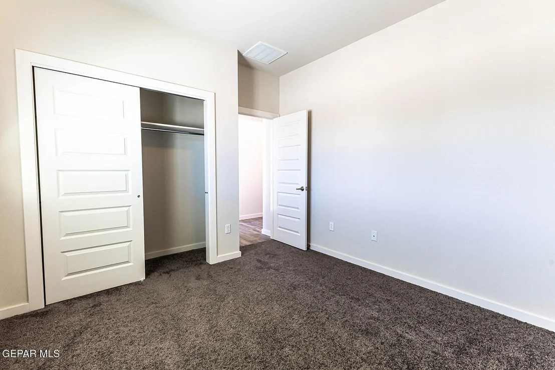 Photo of 913 Pettus Place