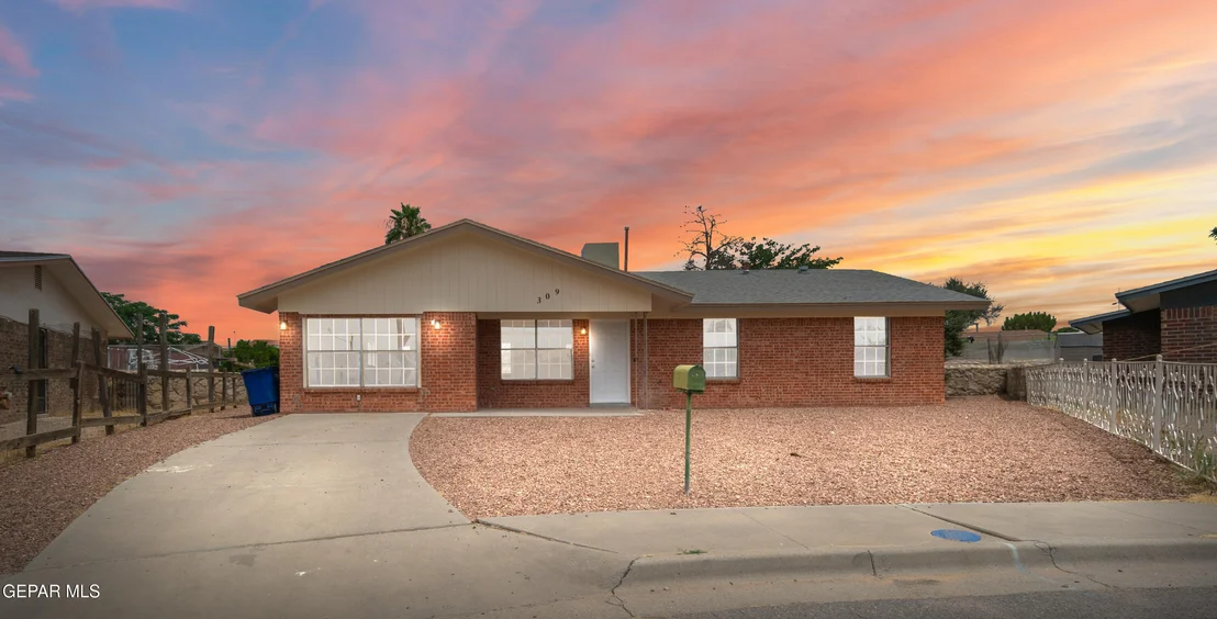 Photo of 309 RAY Way
