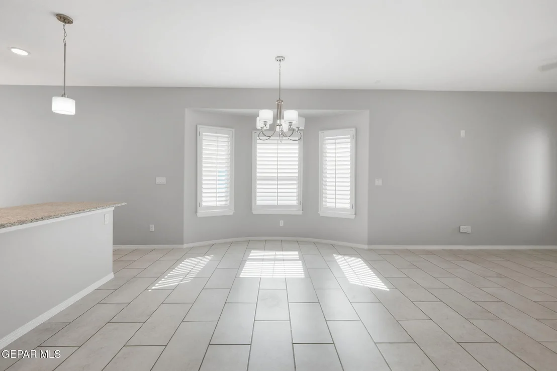 Photo of 220 ANGLESY Place