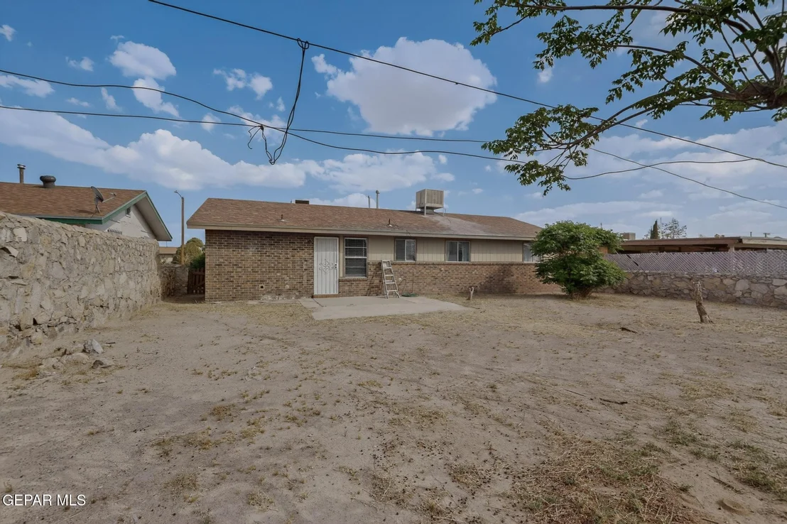 Photo of 917 MARIGOLD Way