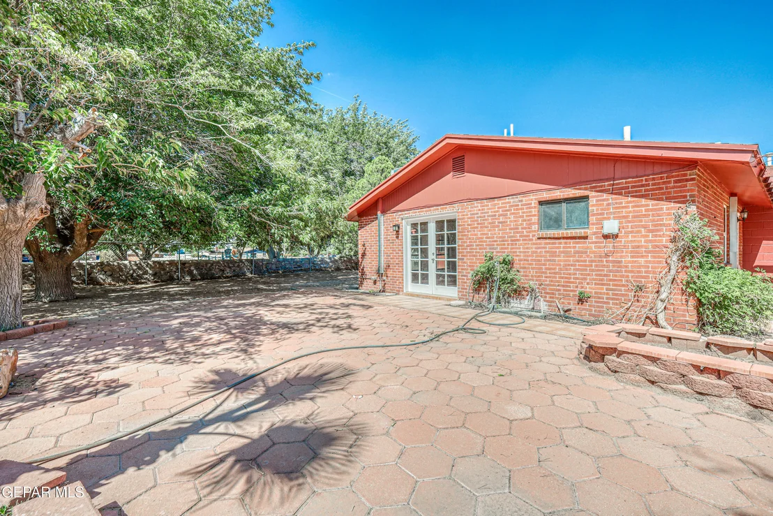 Photo of 3223 Suffolk Road