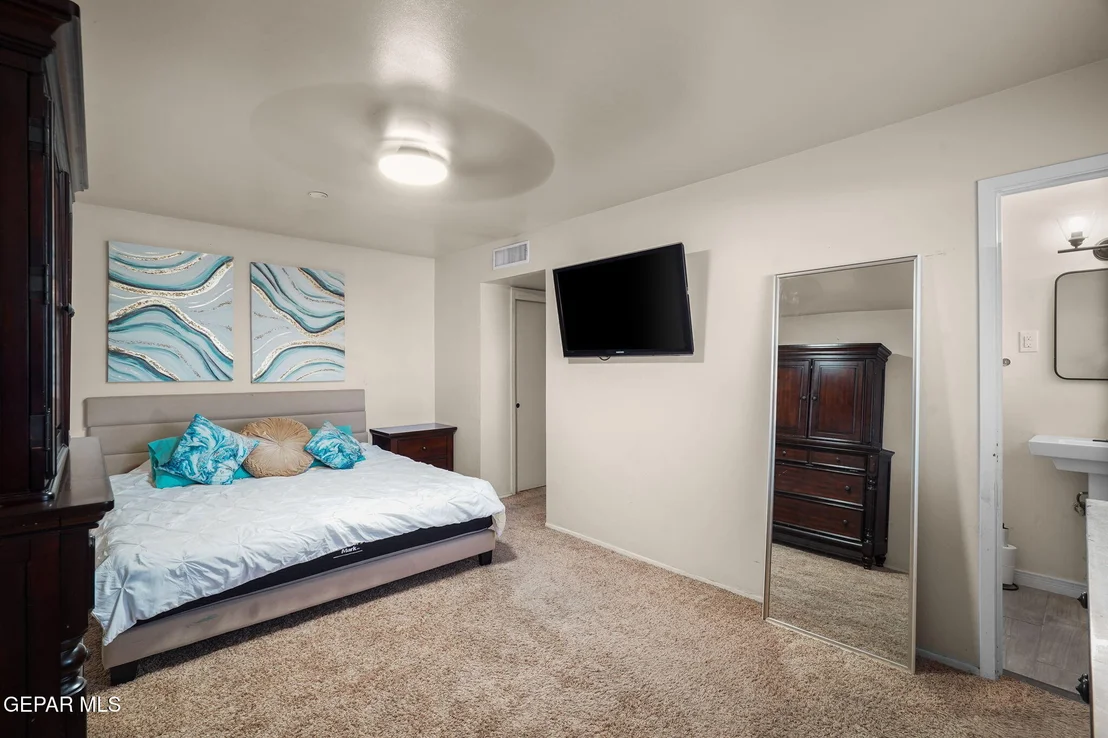 Photo of 3500 ZIRCON Drive