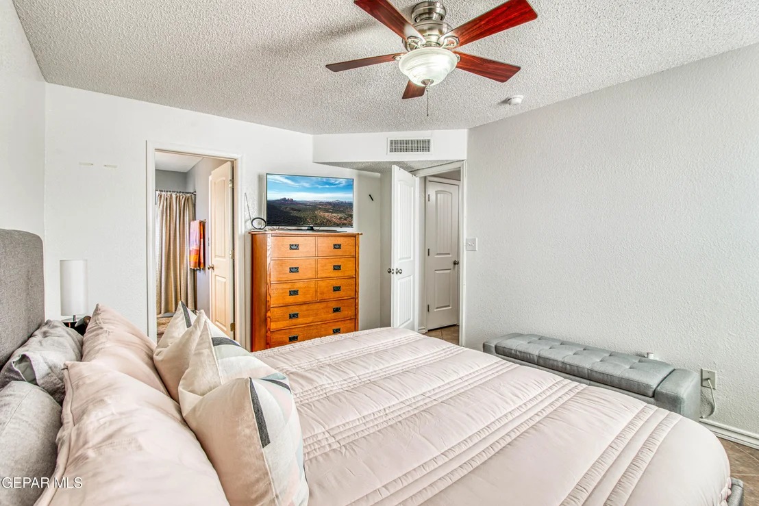 Photo of 6200 KENNETH CAPSHAW Place