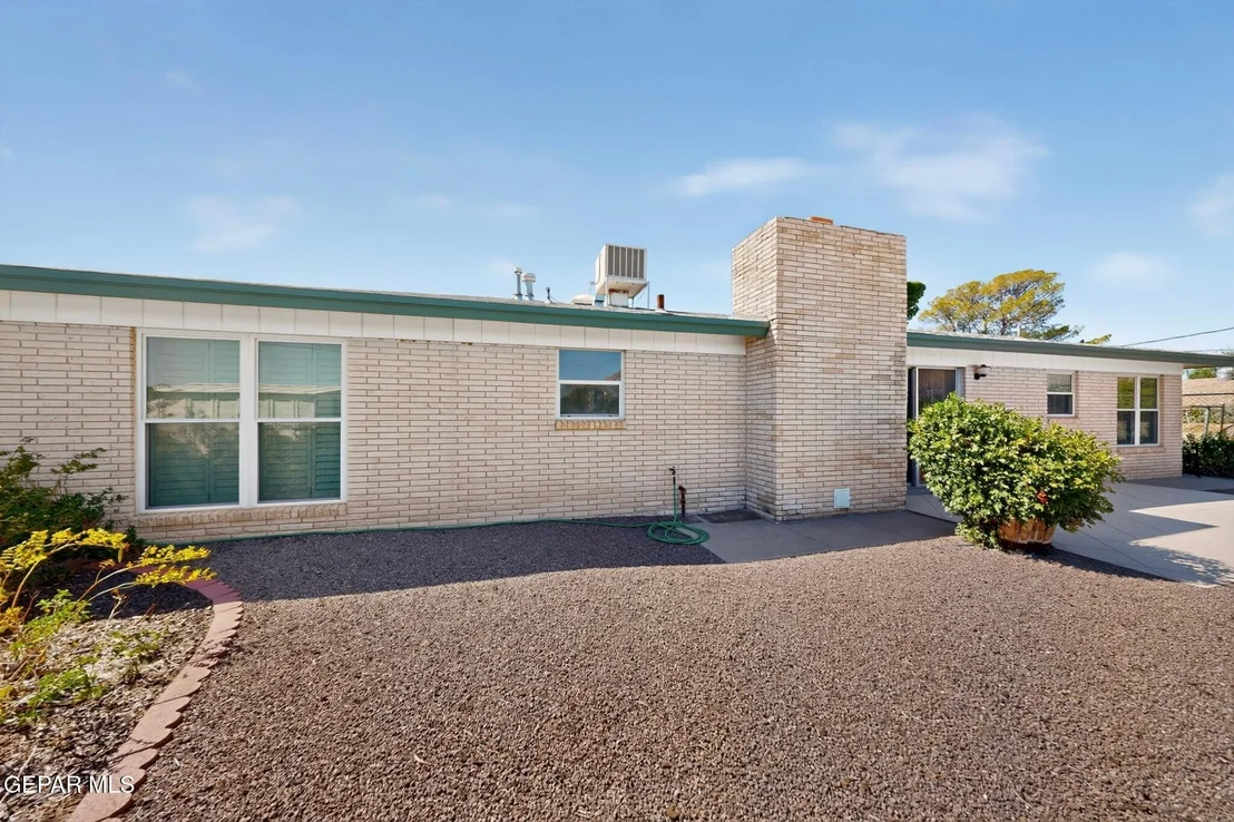 Photo of 6747 FIESTA Drive